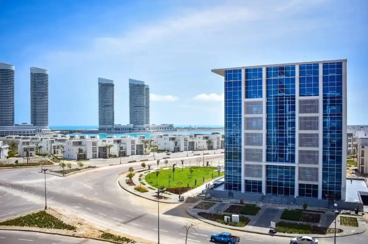 Curtain Wall image